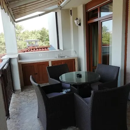 Studio In Marina *