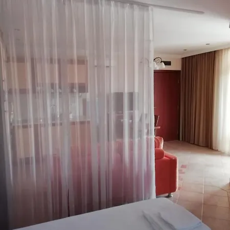 Studio In Marina